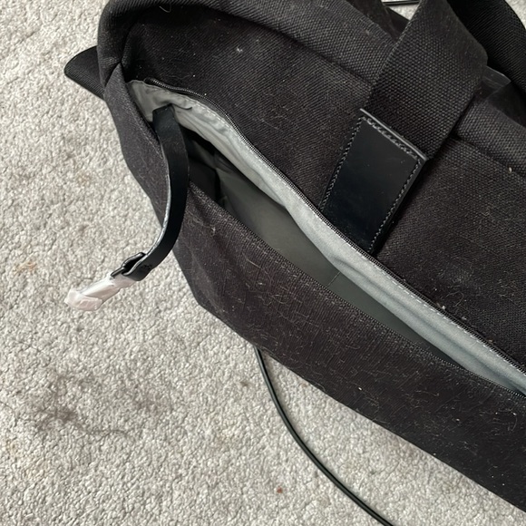 Away large bag - Picture 5 of 8